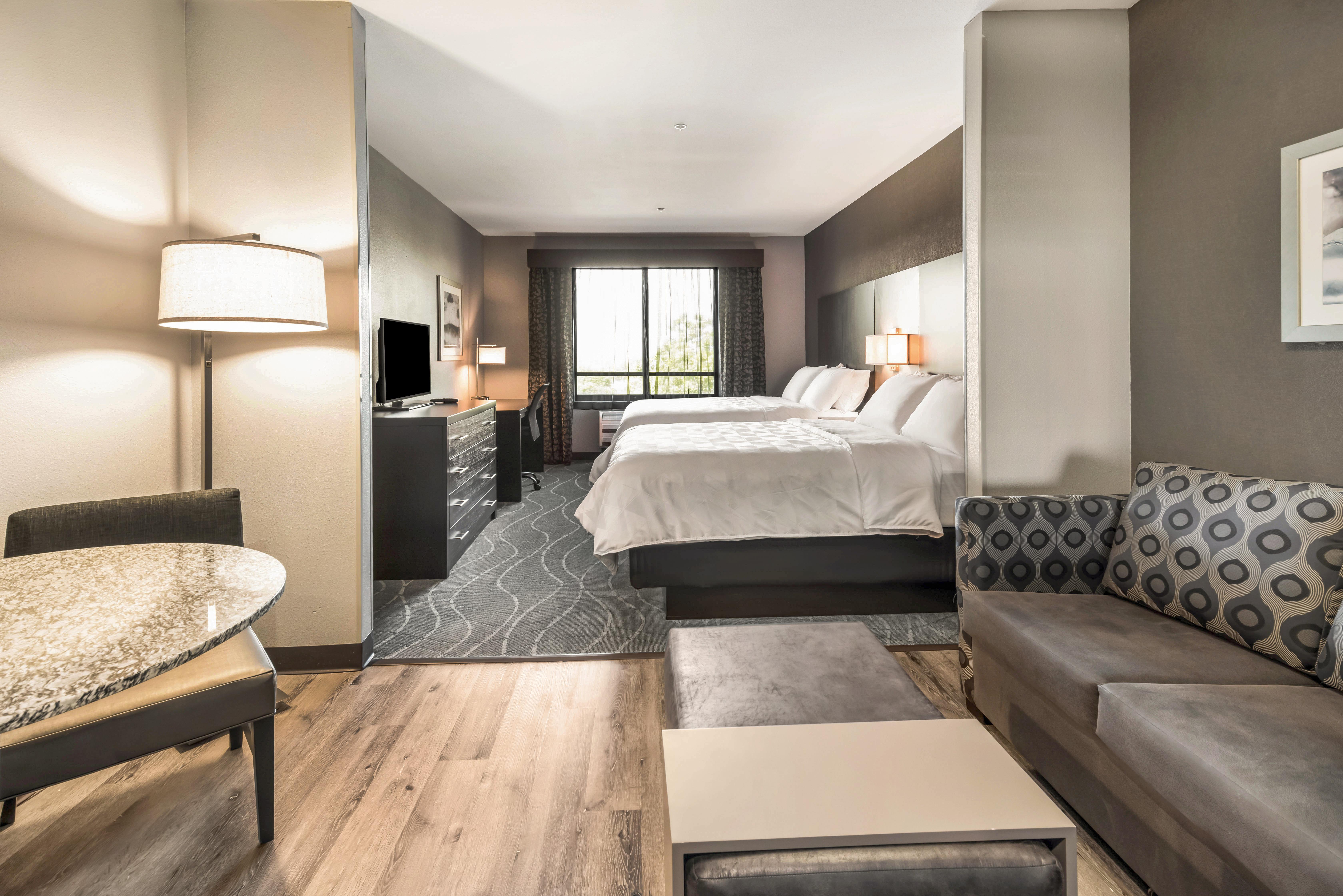 Holiday Inn Hotel & Suites Silicon Valley - Milpitas By Ihg Экстерьер фото